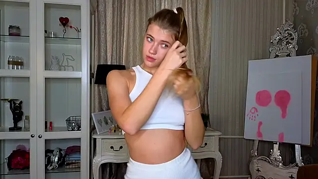 AnneFoxy online show from October 18, 7:31 am