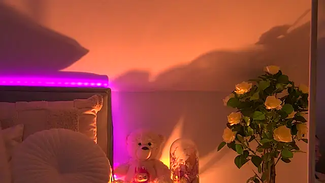 Snapshot of AngeliqueSkye chatting on October 29, 4:15 am AngeliqueSkye online show from October 29, 4:15 am