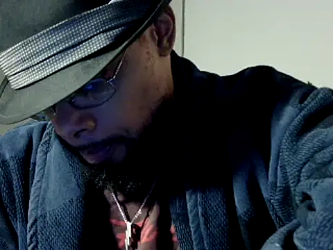 Snapshot of WhiskeyWood_DuhGOD chatting on December 3, 2:25 am WhiskeyWood DuhGOD online show from December 3, 2:25 am