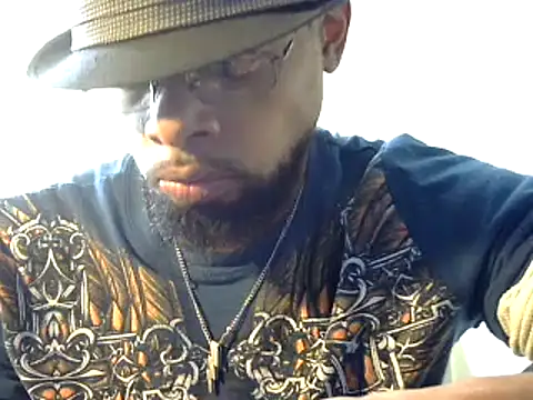Snapshot of WhiskeyWood_DuhGOD chatting on December 5, 5:17 pm WhiskeyWood DuhGOD online show from December 5, 5:17 pm