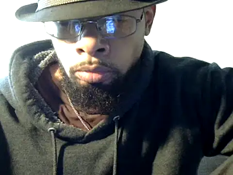 Snapshot of WhiskeyWood_DuhGOD chatting on December 11, 5:26 pm WhiskeyWood DuhGOD online show from December 11, 5:26 pm