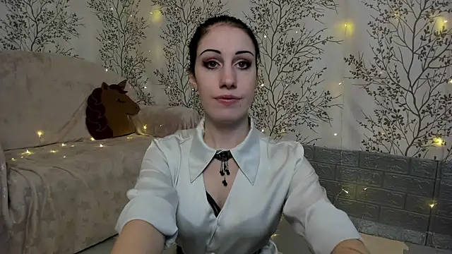 Snapshot of Mary0Lou chatting on December 7, 3:04 am Mary0Lou online show from December 7, 3:04 am