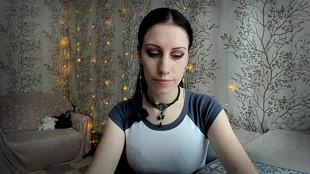 Snapshot of Mary0Lou chatting on February 17, 6:32 am Mary0Lou online show from February 17, 6:32 am