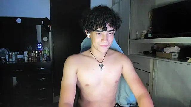 jake willianss online show from June 20, 4:04 am