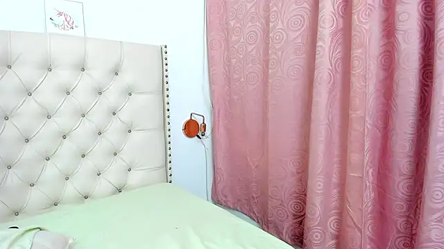 Snapshot of Kim_Eli chatting on January 30, 2:16 am Kim Eli online show from January 30, 2:16 am