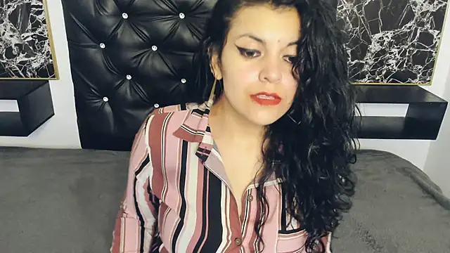 scarlett w0lf online show from February 5, 3:20 pm