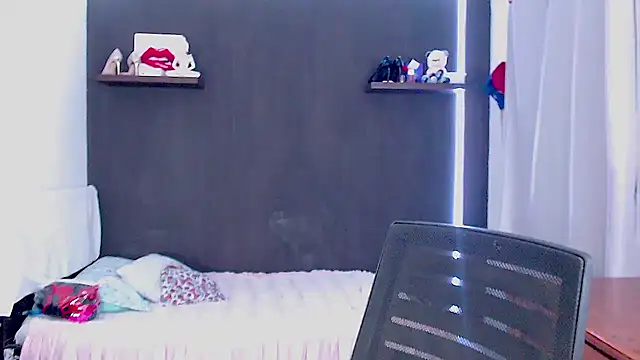 SusanLeroy online show from March 17, 9:23 am