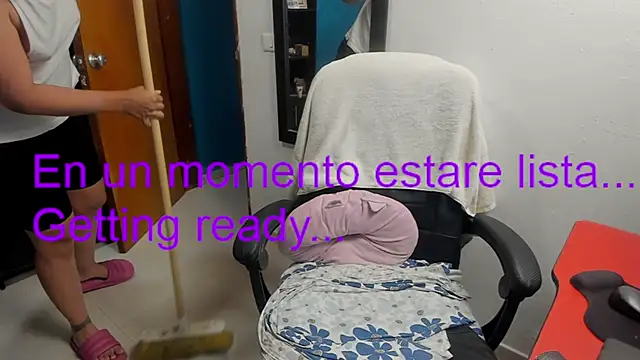 Snapshot of peanut_tangerine chatting on February 5, 11:09 pm peanut tangerine online show from February 5, 11:09 pm