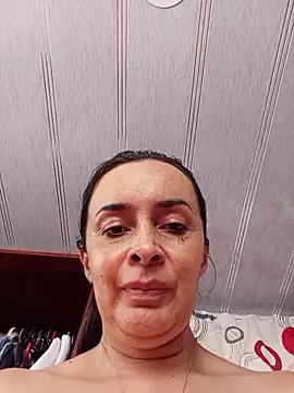 Samantha Sullivan  online show from May 15, 2:24 pm