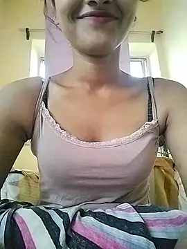 Snapshot of MISSQUEEN48 chatting on June 22, 5:59 am MISSQUEEN48 online show from June 22, 5:59 am