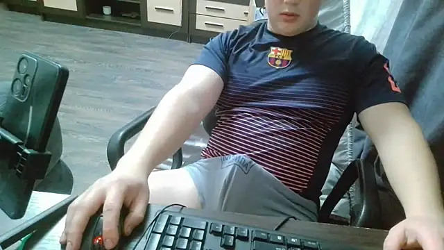 Snapshot of gamblingbum chatting on March 17, 4:32 pm gamblingbum online show from March 17, 4:32 pm