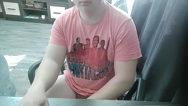 Snapshot of gamblingbum chatting on March 28, 6:13 am gamblingbum online show from March 28, 6:13 am