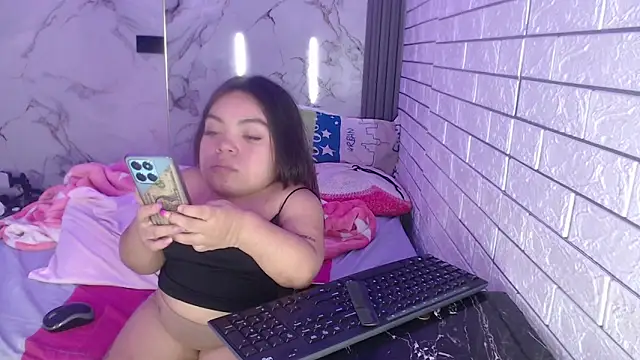 Snapshot of Michelle_Brooks chatting on March 18, 4:26 am Michelle Brooks online show from March 18, 4:26 am