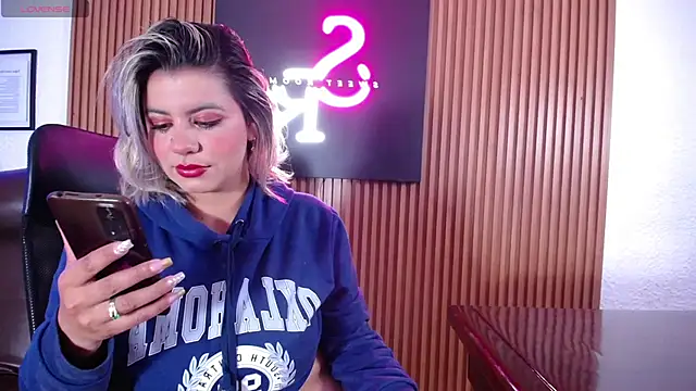 Candy sr online show from February 26, 2:36 pm