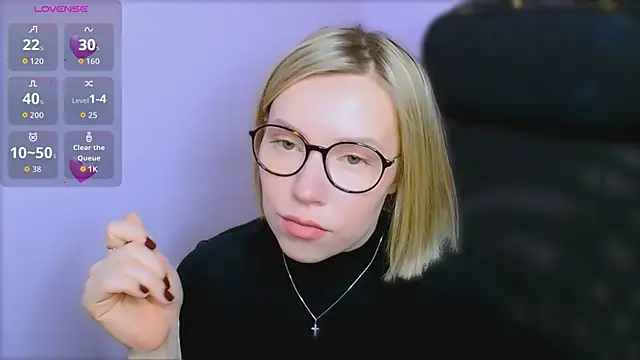 TaylorBre online show from February 15, 9:19 am