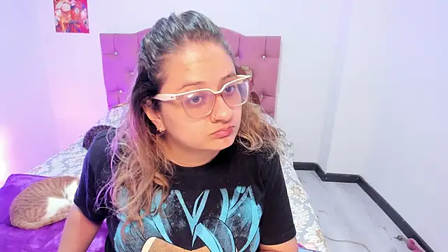 AnnieBigBoobs online show from November 20, 9:14 pm