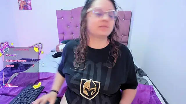 AnnieBigBoobs online show from December 16, 10:04 pm