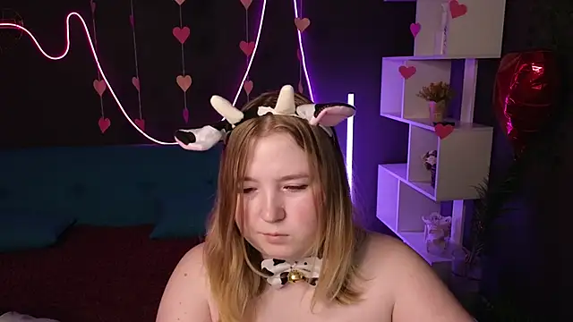 Snapshot of ChimberWol chatting on February 17, 9:13 am ChimberWol online show from February 17, 9:13 am