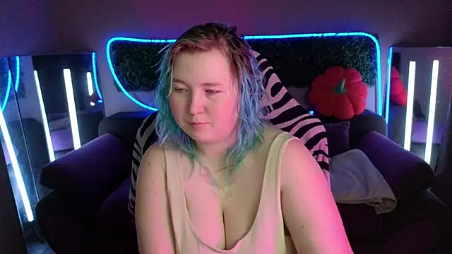 Snapshot of ChimberWol chatting on November 20, 2:12 am ChimberWol online show from November 20, 2:12 am