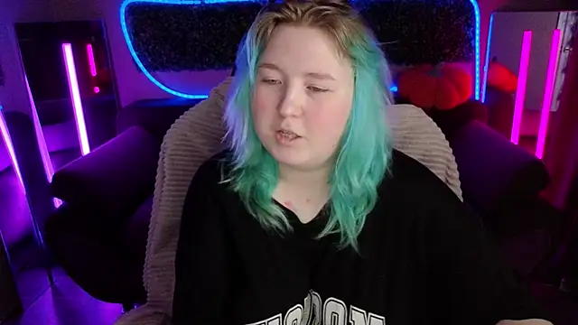 Snapshot of ChimberWol chatting on November 28, 9:34 am ChimberWol online show from November 28, 9:34 am