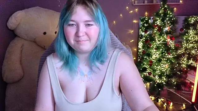 Snapshot of ChimberWol chatting on December 19, 2:18 am ChimberWol online show from December 19, 2:18 am