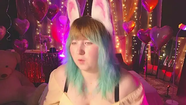 Snapshot of ChimberWol chatting on February 11, 3:22 am ChimberWol online show from February 11, 3:22 am