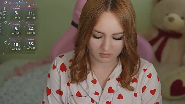 Snapshot of LovelyBell chatting on September 30, 1:27 pm LovelyBell online show from September 30, 1:27 pm