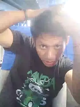 alexchir4 online show from December 7, 1:40 pm