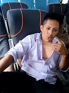 alexchir4 online show from October 29, 5:04 pm