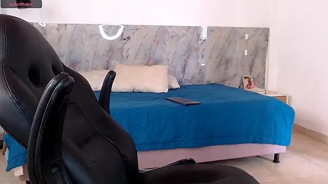 hanz col online show from March 5, 2:46 pm