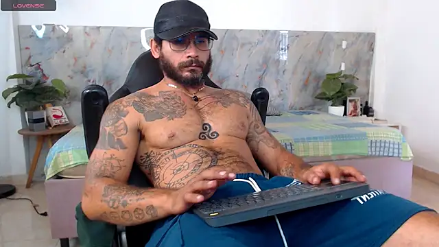 hanz col online show from June 7, 2:21 pm