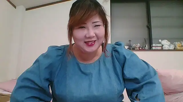 SAKU-RA-chan online show from March 22, 3:52 am