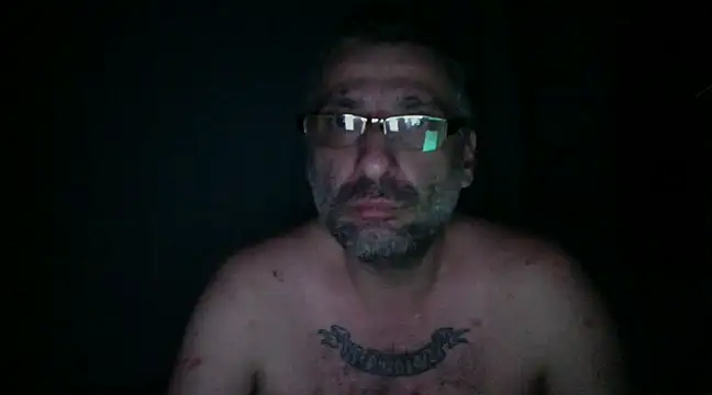 Snapshot of Lukbru360 chatting on December 10, 4:02 am Lukbru360 online show from December 10, 4:02 am