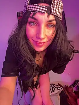 Snapshot of Sofia_Poly chatting on February 26, 4:17 pm Sofia Poly online show from February 26, 4:17 pm