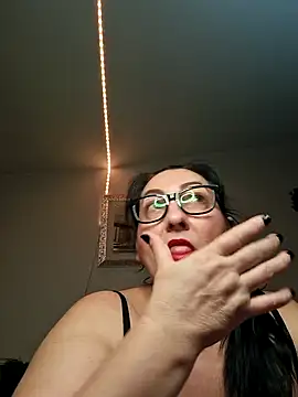 Snapshot of Genoveva73sexy chatting on December 9, 6:14 pm Genoveva73sexy online show from December 9, 6:14 pm