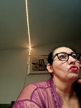 Snapshot of Genoveva73sexy chatting on December 20, 9:28 pm Genoveva73sexy online show from December 20, 9:28 pm