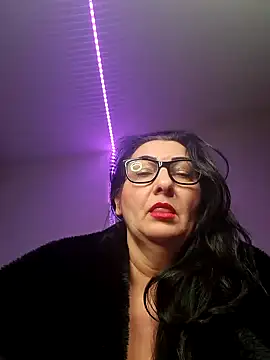 Snapshot of Genoveva73sexy chatting on December 28, 9:08 pm Genoveva73sexy online show from December 28, 9:08 pm