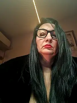 Snapshot of Genoveva73sexy chatting on December 29, 5:54 pm Genoveva73sexy online show from December 29, 5:54 pm