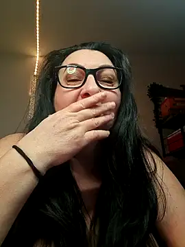 Snapshot of Genoveva73sexy chatting on January 3, 4:27 pm Genoveva73sexy online show from January 3, 4:27 pm