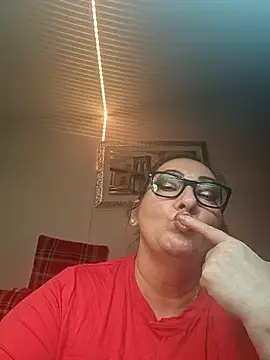 Snapshot of Genoveva73sexy chatting on February 5, 2:29 am Genoveva73sexy online show from February 5, 2:29 am