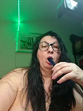 Snapshot of Genoveva73sexy chatting on February 18, 5:42 pm Genoveva73sexy online show from February 18, 5:42 pm