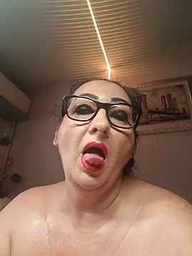 Snapshot of Genoveva73sexy chatting on September 10, 1:55 pm Genoveva73sexy online show from September 10, 1:55 pm