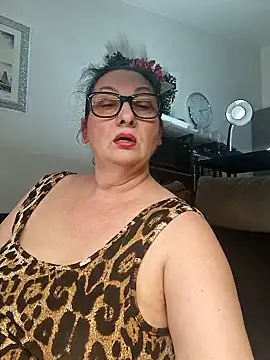 Snapshot of Genoveva73sexy chatting on October 1, 2:12 pm Genoveva73sexy online show from October 1, 2:12 pm