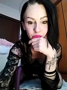 dahlia 82 online show from March 19, 9:13 am