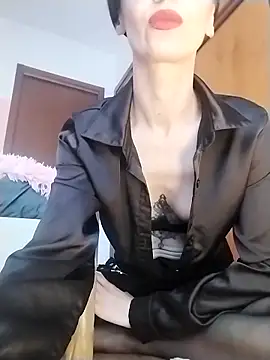 dahlia 82 online show from April 14, 9:48 am