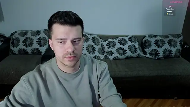 JohnnyStepBro online show from April 3, 9:35 pm