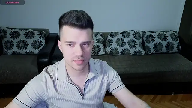 JohnnyStepBro online show from April 8, 7:58 pm