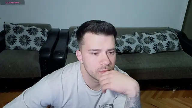 JohnnyStepBro online show from April 29, 6:36 pm