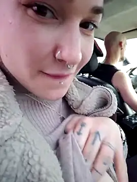 Snapshot of FoxRineHelen chatting on February 27, 12:23 pm FoxRineHelen online show from February 27, 12:23 pm