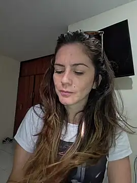 Snapshot of Hanny_24 chatting on February 3, 7:52 pm Hanny 24 online show from February 3, 7:52 pm